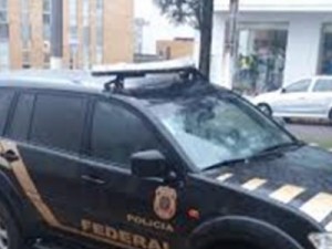 Polícia Federal faz cerco no Crato e prende grupo, uma delas é foragida da Justiça