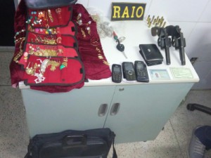 Polícia Militar intensifica abordagens, prende suspeitos de homicídios e apreende armas no Cariri