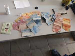 Polícia prende duas irmãs com droga, em Barbalha