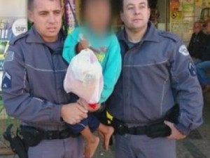 Policiais encontram menino sozinho na rua: 'Pediu para morar em abrigo'