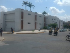 Policial mata um dos suspeitos de tentar assaltar sua esposa no Crato