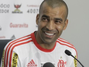 “Polido”, Sheik se diz arrependido por provocações ao Vasco