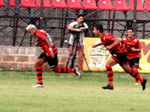 Ponte Preta é surpreendida pelo Oeste e leva 3 a 1