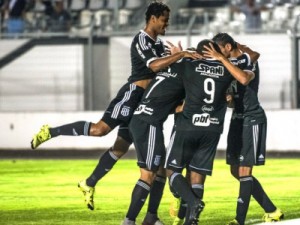 Ponte vence 3ª seguida e amplia crise do Flu na estreia de Eduardo Baptista