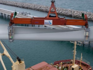 Porto do Pecém bate recorde de exportação de pás eólicas