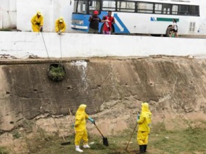 Prefeitura do Crato intensifica limpeza do Canal do Rio Grangeiro