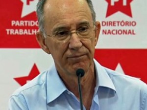 Presidente do PT fala que atos do governo Dilma geraram 'frustração'