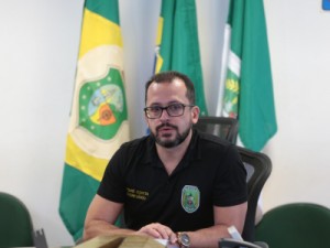Presos 'querem regalias de volta', diz secretário da Segurança sobre motivo dos ataques no Ceará