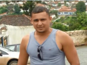 Primeira-dama do AM defende filho após morte de engenheiro