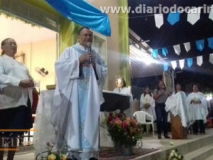 Procissão e missa encerram a festa de nossa Senhora da Saúde