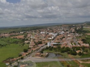 Professores efetivos cobram convocação após seleção de temporários em Missão Velha