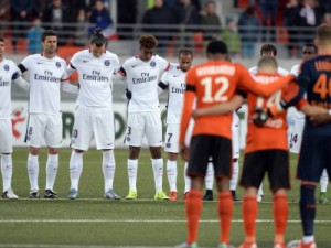 PSG vence o Lorient e amplia vantagem em meio a homenagens