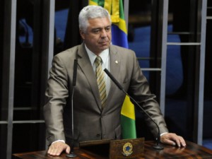 PSL de Bolsonaro quer disputar presidência do Senado e pode atrapalhar Tasso Jereissati