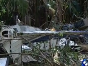 Queda de avião em Belém causa quatro mortes