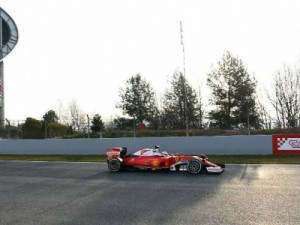 Raikkonen volta a ser o mais rápido e Ferrari se destaca; Nasr melhora