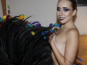 Rainha de bateria da Vila Maria perdeu namorado por causa de carnaval