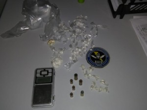Raio faz apreensão de drogas no Bairro Bela Vista, acusado fugiu 
