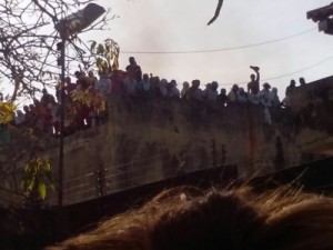 Rebelião e fuga de 75 presos, governo decreta emergência em presídio do PI