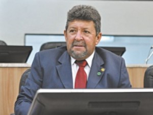 Reforma política mobiliza viagem de prefeitos e vereadores a Brasília