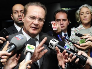 Renan marca sessão para análise de vetos de Dilma para a semana que vem