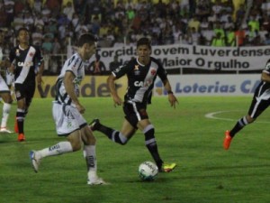 Reservas vacilam no fim, Vasco é castigado e só empata com o Luverdense fora de casa