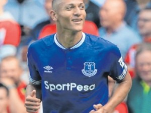 Richarlison é convocado por Tite para substituir Pedro lesionado