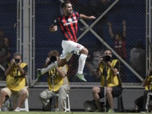 San Lorenzo vence com golaço e volta a deixar São Paulo em risco