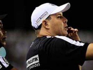 Santos abre 2 a 0, mas cede empate e não evita jogo de volta