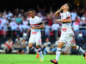 São Paulo goleia o Linense no jogo sem sofrer gols