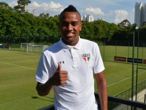 São Paulo oficializa a contratação de Kelvin, ex-Palmeiras, até dezembro
