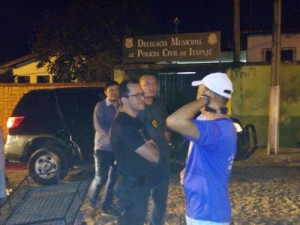 Secretário de Segurança encontra delegacia de Itapajé fechada
