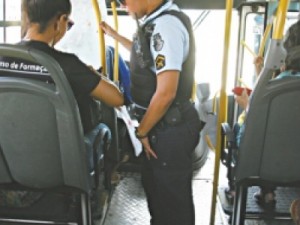 SEGURANÇA Assaltos a ônibus têm queda de 30%
