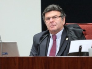 Sem acordo, ação sobre auxílio-moradia volta ao Supremo