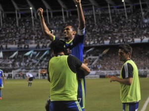 Sem Milito, Racing perde a primeira para Sporting Cristal