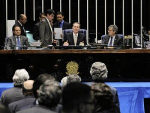 Senado aprova reajuste menor a servidores do MP