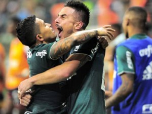 Série A, Botafogo vence o Vasco, e Palmeiras tira a invencibilidade do São Paulo