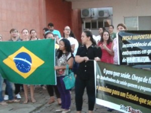 Servidores de hospitais estaduais entram em greve no Paraná