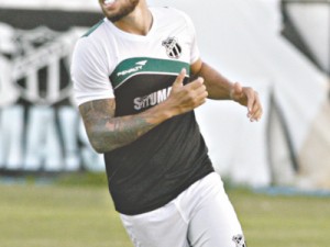 Substituto de Richardson para a partida do Ceará contra o Paysandu ainda é uma incógnita
