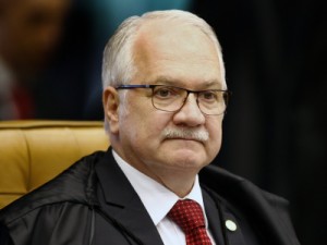 Superlotação: Fachin determina transferência de menores no CE e mais 3 estados