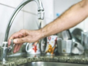 Tarifa de água e esgoto fica mais cara a partir de janeiro