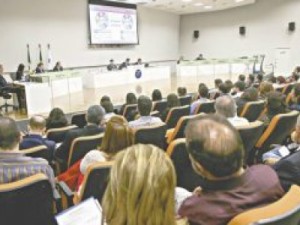 TCE relaciona 31 prefeituras cearenses que estão inadimplentes; veja lista