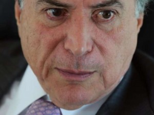Temer: Dilma está tranquila e impeachment é impensável