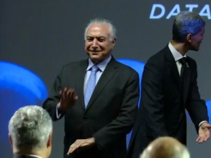 Temer: É preciso cumprir a Constituição