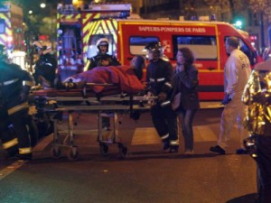 Terrorismo: mais de 140 pessoas morrem em atentados em Paris