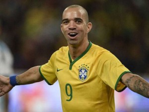 Tite convoca Seleção Brasileira com muitas surpresas para últimas rodadas das eliminatórias