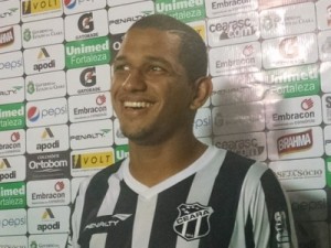 Titular contra o Guaraju, jovem Caio César se cobra: "Posso render mais"