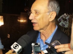 'Todas desmentidas', diz presidente do PT sobre denúncias de propina