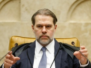 Toffoli derruba decisão que mandou soltar presos condenados em 2ª instância