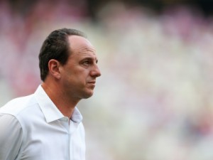 Trabalho de Rogério Ceni no Fortaleza desperta interesse do São Paulo