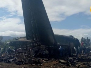 TRAGÉDIA: Avião militar cai na Argélia e deixa 257 mortos